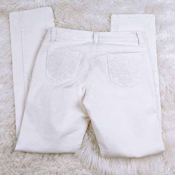 Cache embroidery jeans - Picture 3 of 8